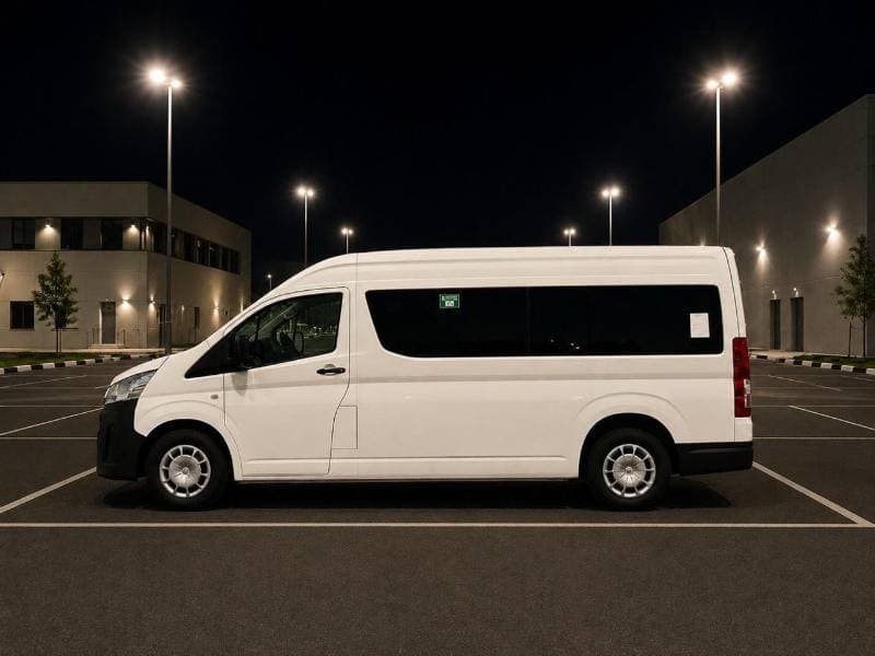 2020 Toyota Hiace GL thumbnail 7