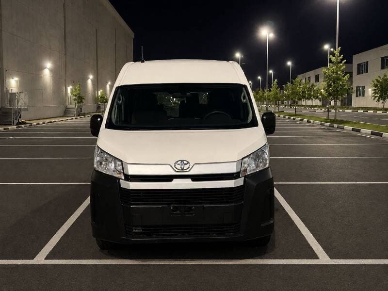2020 Toyota Hiace GL thumbnail 3