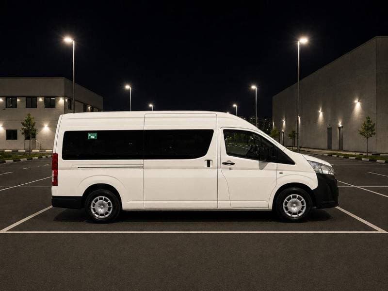 2020 Toyota Hiace GL thumbnail 6