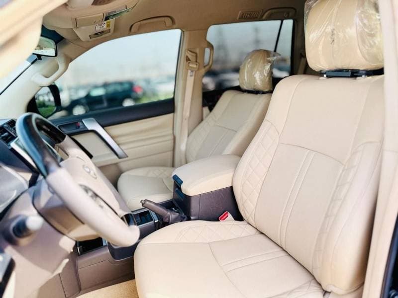 2023 Toyota Prado TX L thumbnail 7