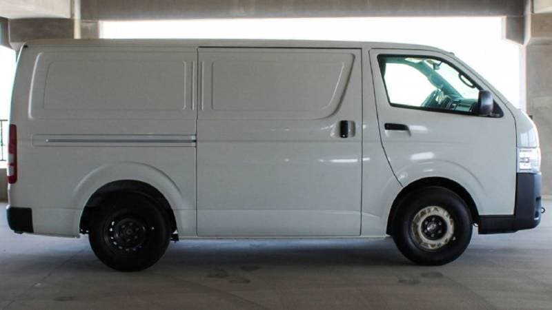 2025 Toyota Hiace GL thumbnail 3