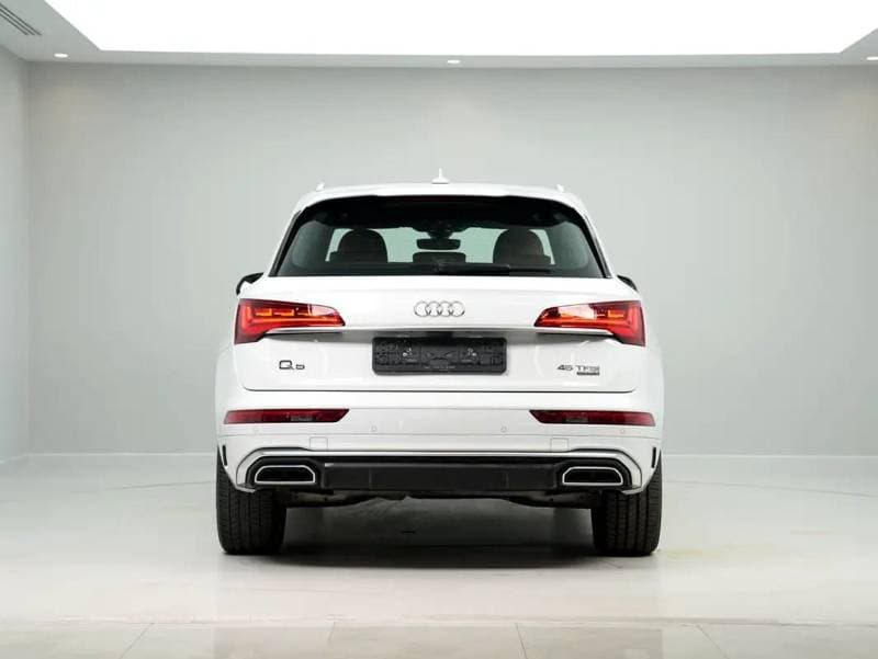 2023 Audi Q5 45 TFSI S LINE thumbnail 6