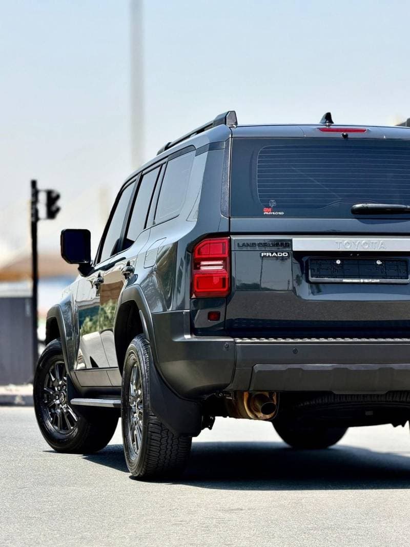 2024 Toyota Prado GXR thumbnail 6