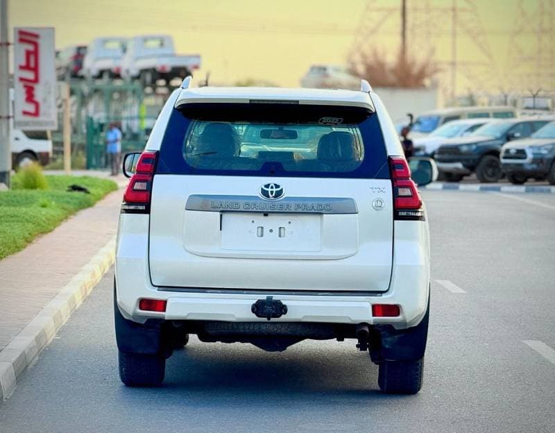 2019 Toyota Prado GXR thumbnail 5