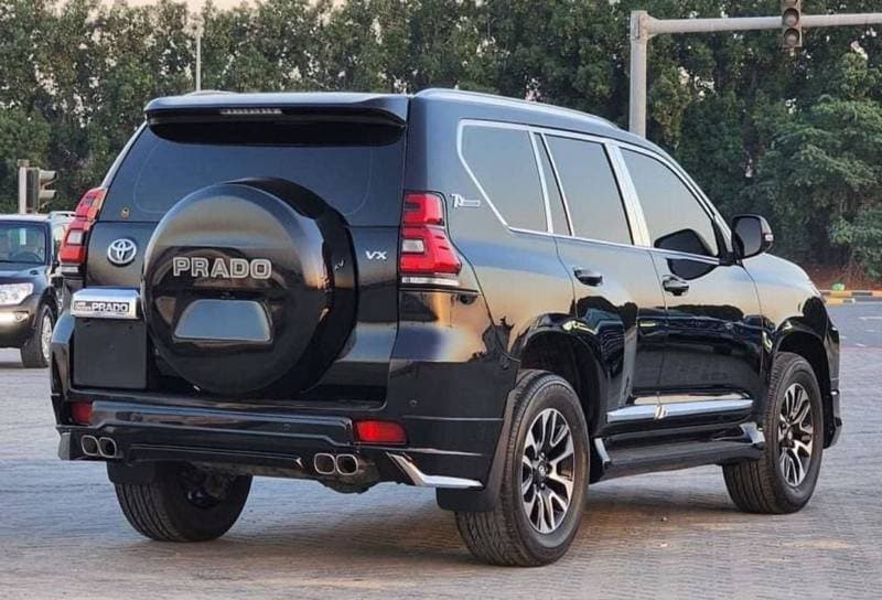 2015 Toyota Prado VXR thumbnail 2