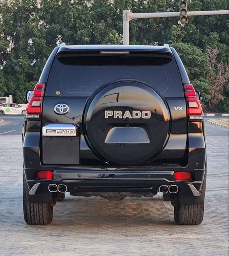2015 Toyota Prado VXR thumbnail 4