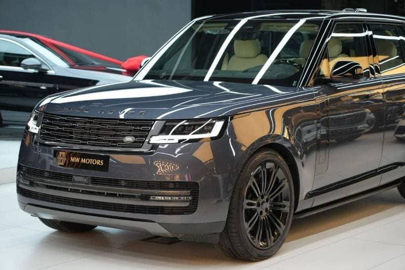 2026 Land Rover Range Rover AUTOBIOGRAPHY P530 thumbnail 3