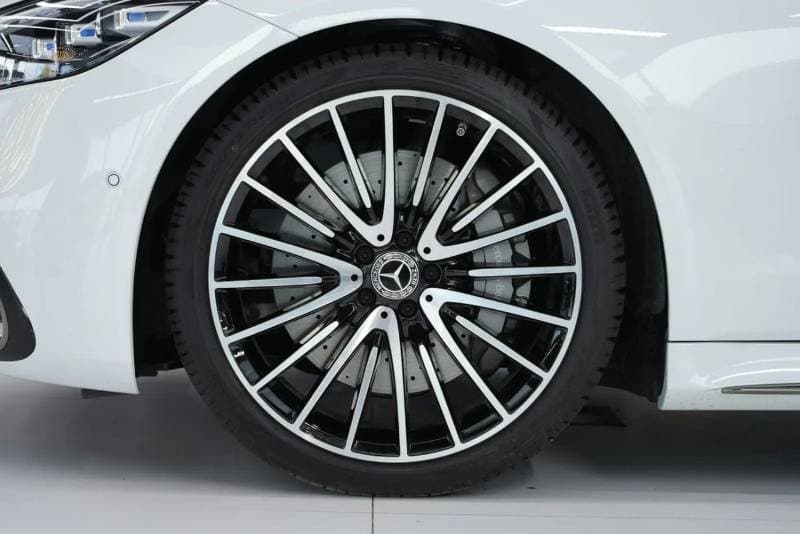 2026 Mercedes Benz S500 4MATIC L DARK SERIES thumbnail 7