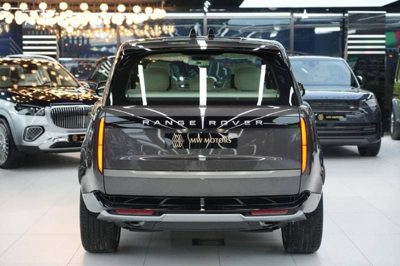 2026 Land Rover Range Rover AUTOBIOGRAPHY P530 thumbnail 5