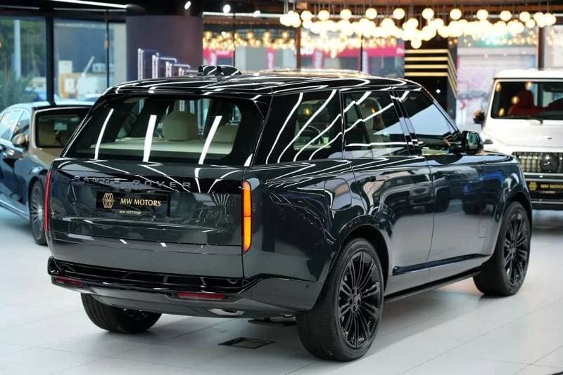 2026 Land Rover Range Rover HSE P400 thumbnail 4