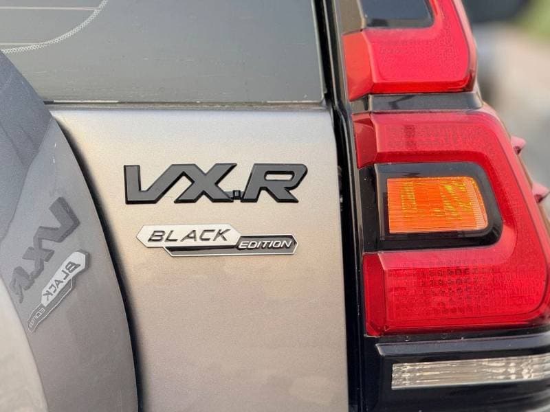 2018 Toyota Prado VXR thumbnail 8