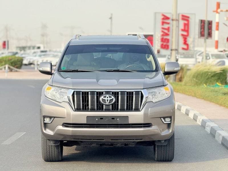 2023 Toyota Prado TX L thumbnail 3