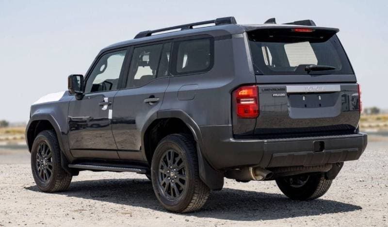 2025 Toyota Prado TX1 thumbnail 3