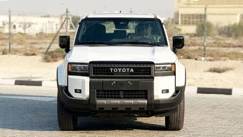 2026 Toyota Prado ADVENTURE thumbnail 3