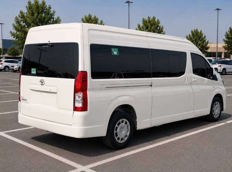 2023 Toyota Hiace GL thumbnail 3