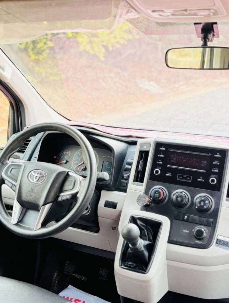 2023 Toyota Hiace GL thumbnail 8