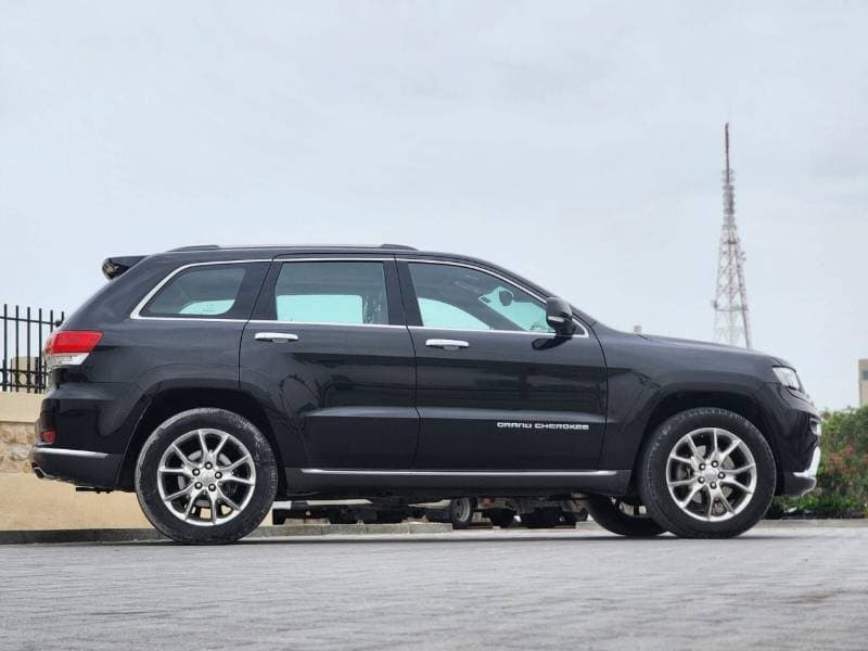 2014 Jeep Grand Cherokee SUMMIT thumbnail 3