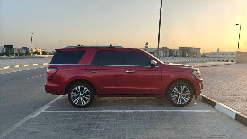 2021 Ford Expedition PLATINUM thumbnail 4
