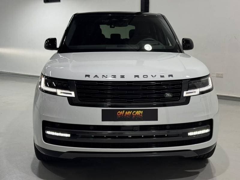 2025 Land Rover Range Rover SE thumbnail 3