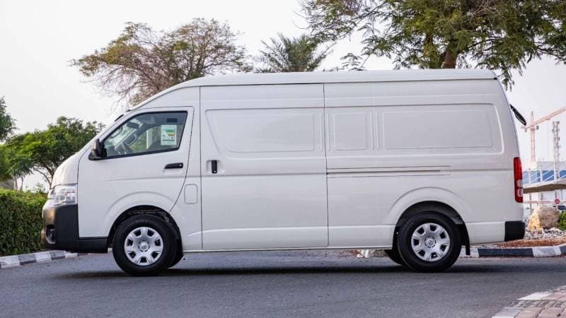 2026 Toyota Hiace 2.7L Petrol MT GLS thumbnail 5