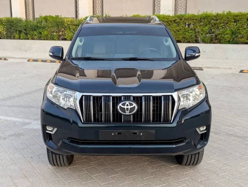 2022 Toyota Prado GXR thumbnail 2