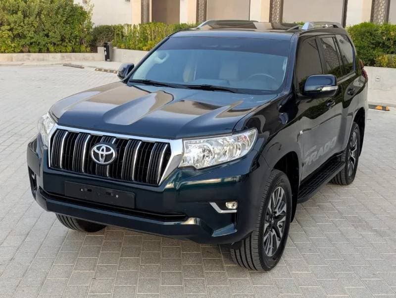 2022 Toyota Prado GXR thumbnail 3