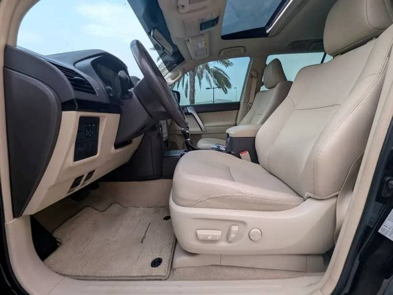 2022 Toyota Prado TX L thumbnail 3