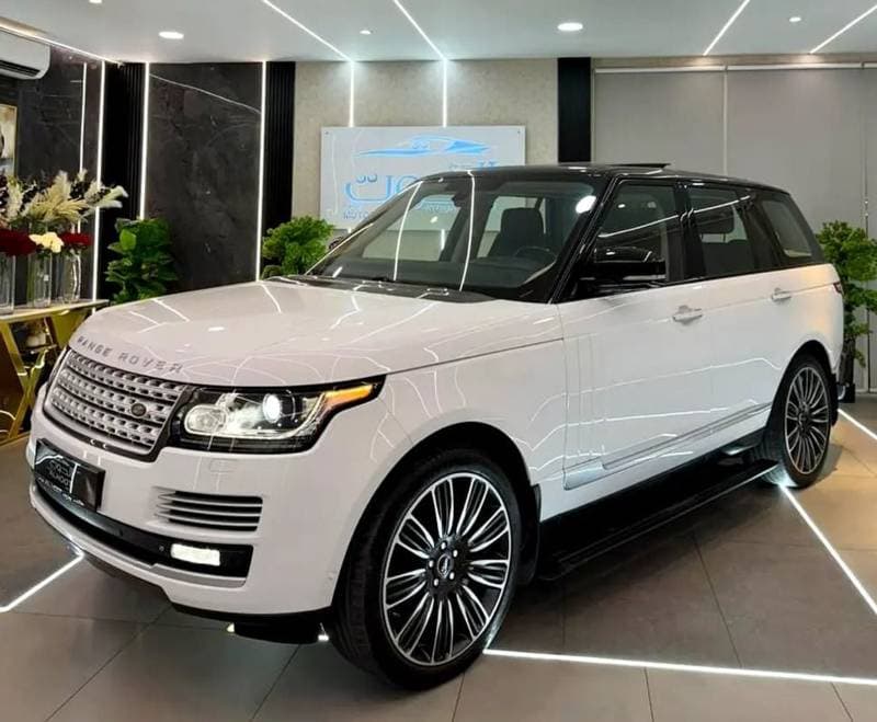 2016 Land Rover Range Rover VOGUE SE thumbnail 2