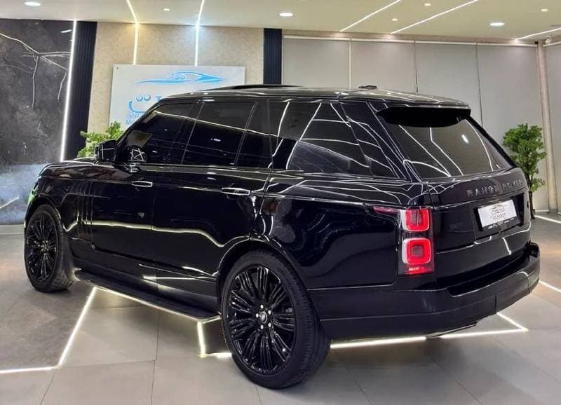 2015 Land Rover Range Rover VOGUE SE thumbnail 4