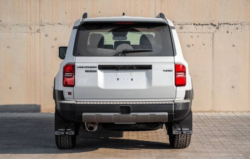 2026 Toyota Prado ADVENTURE thumbnail 3