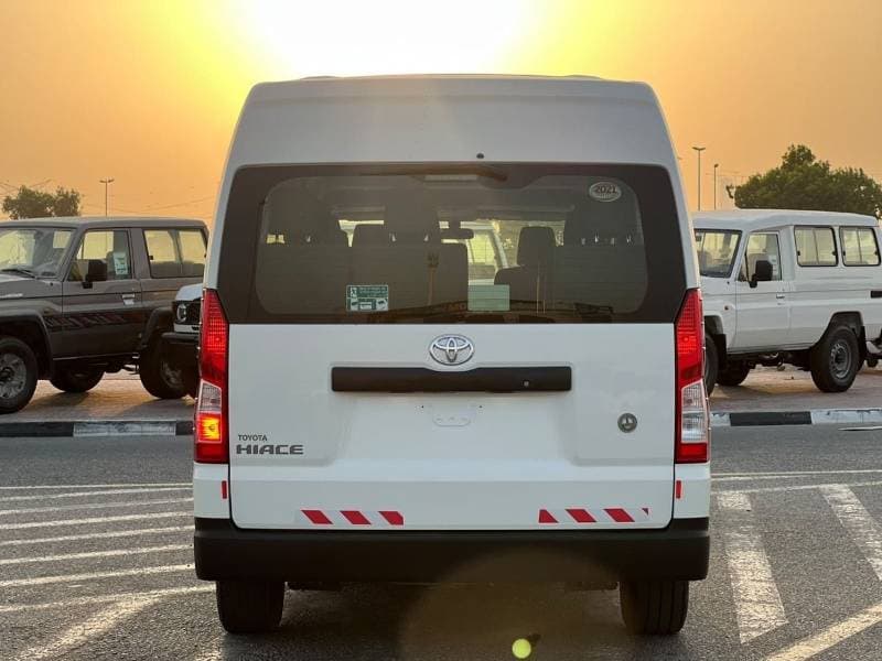 2021 Toyota Hiace thumbnail 6