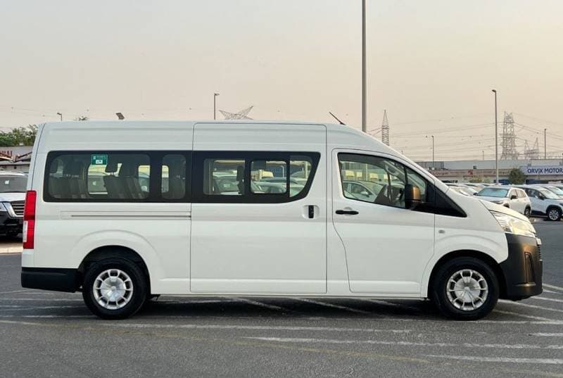2021 Toyota Hiace thumbnail 7