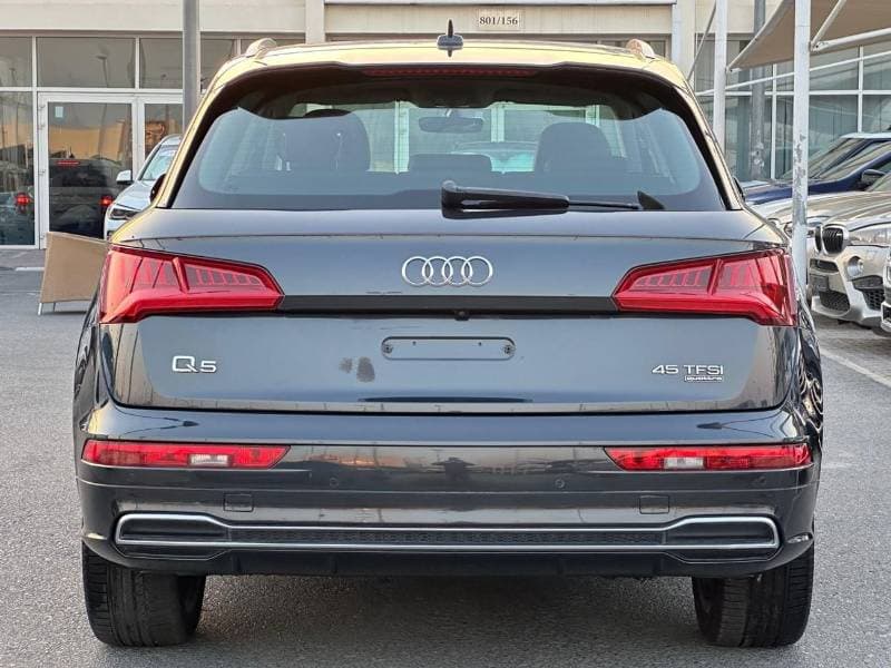 2020 Audi Q5 45 TFSI thumbnail 4