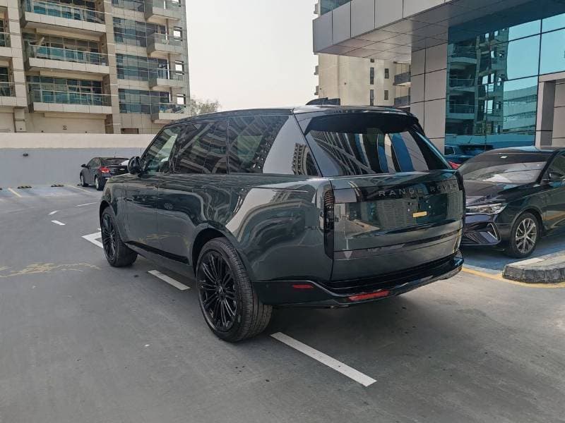 2025 Land Rover Range Rover SE 4.4L P530 thumbnail 7