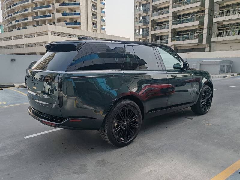 2025 Land Rover Range Rover SE 4.4L P530 thumbnail 4