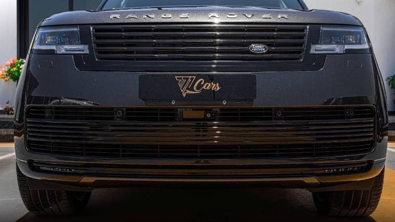 2023 Land Rover Range Rover SV LWB P530 thumbnail 3