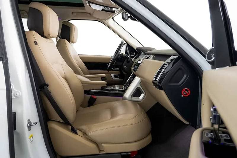 2019 Land Rover Range Rover VOGUE thumbnail 8