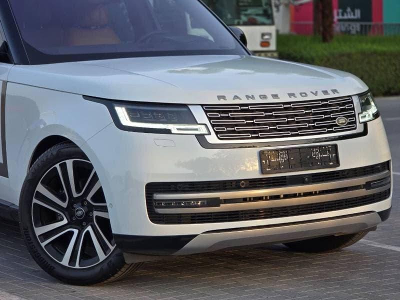 2023 Land Rover Range Rover SE P400 thumbnail 2