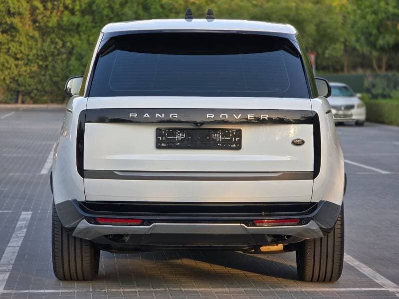 2023 Land Rover Range Rover SE P400 thumbnail 6