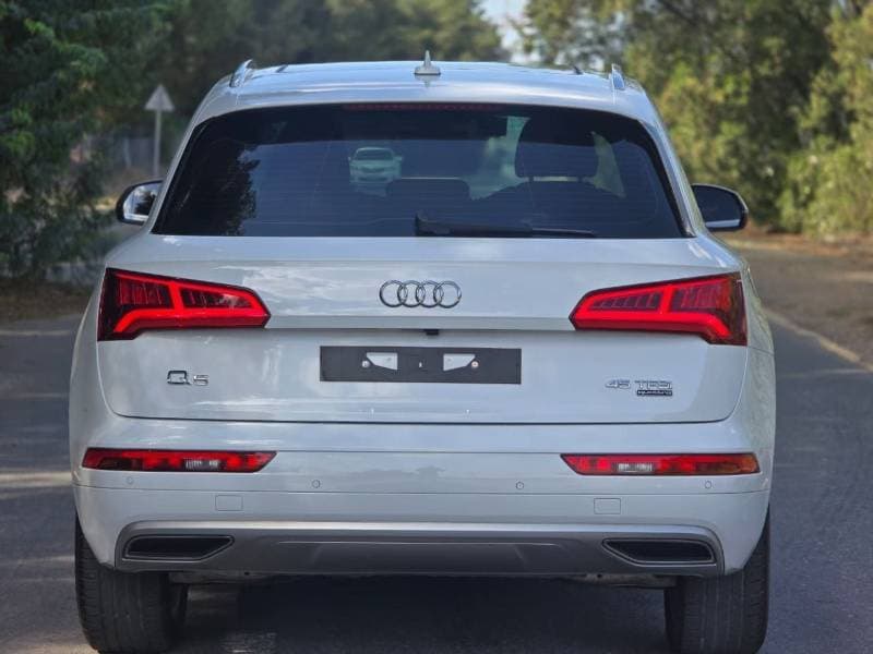 2020 Audi Q5 45 TFSI thumbnail 5