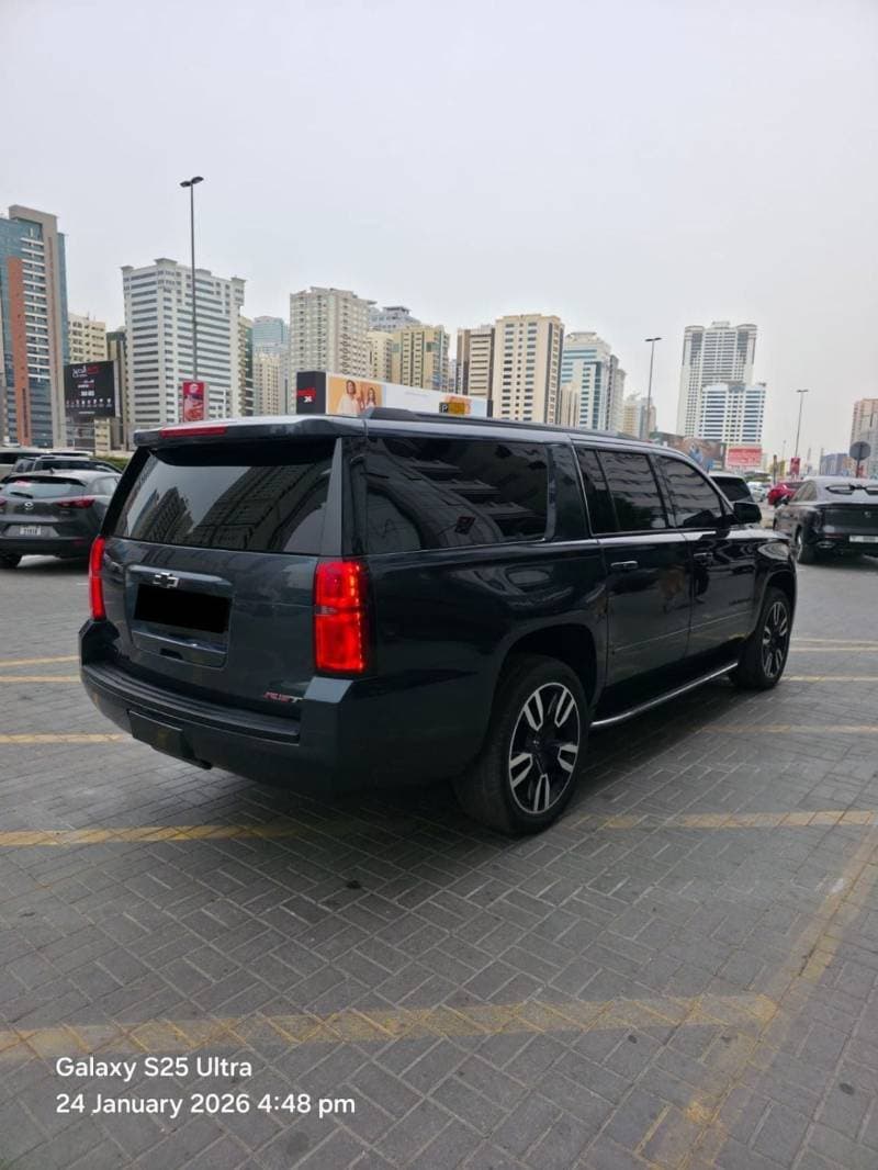 2020 Chevrolet Suburban PREMIER thumbnail 4