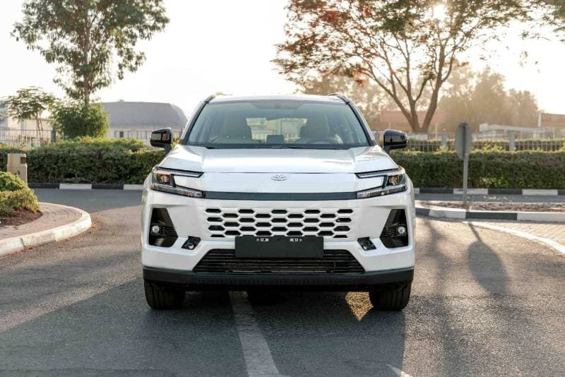 2026 Toyota RAV4 XLE thumbnail 2