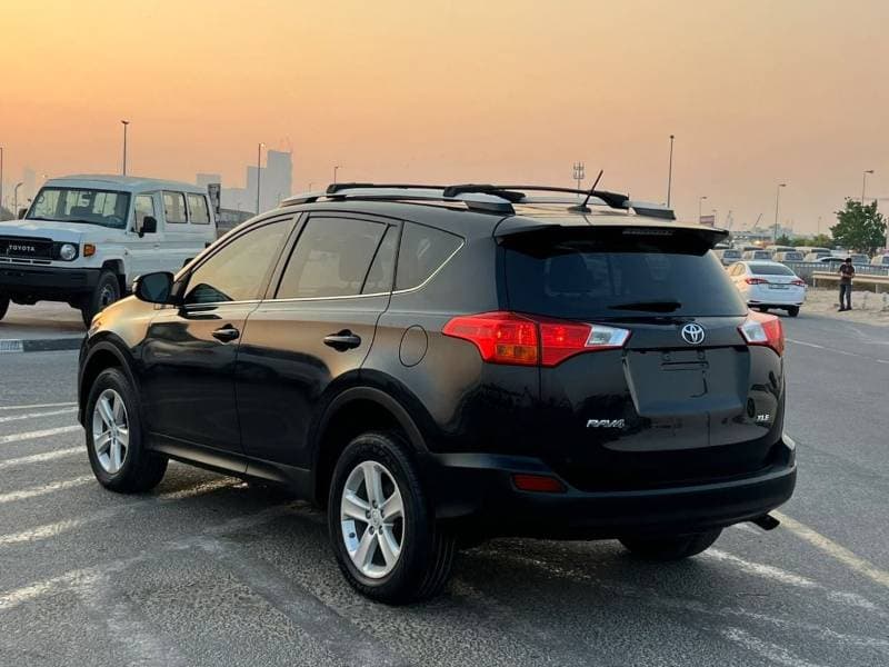 2014 Toyota RAV4 thumbnail 5