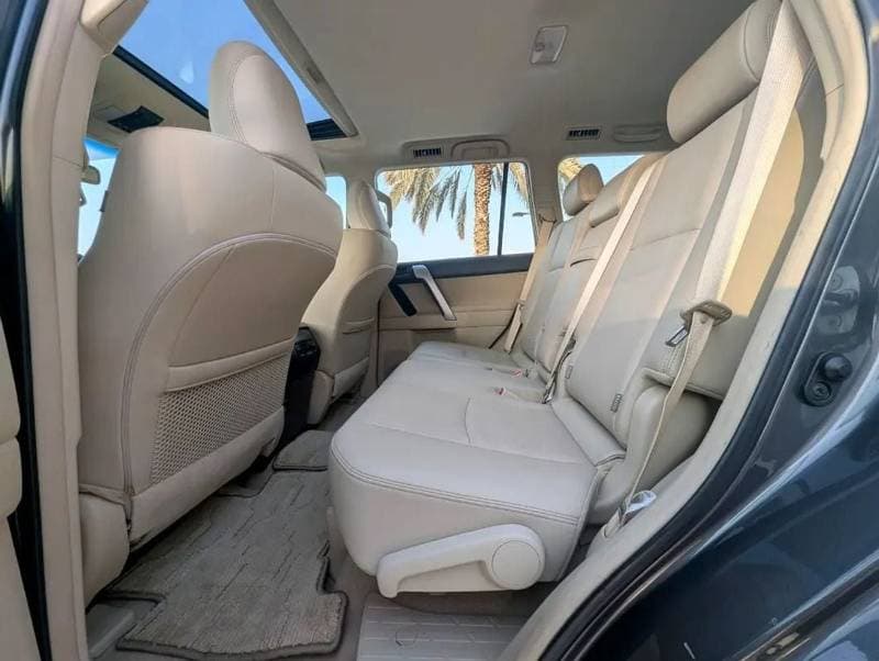 2022 Toyota Prado TX L thumbnail 7