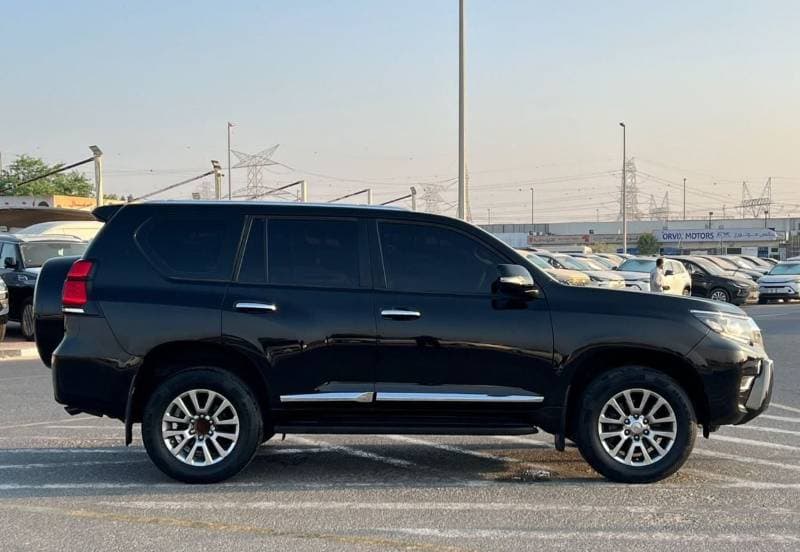 2019 Toyota Prado thumbnail 8