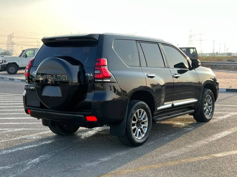 2019 Toyota Prado thumbnail 5