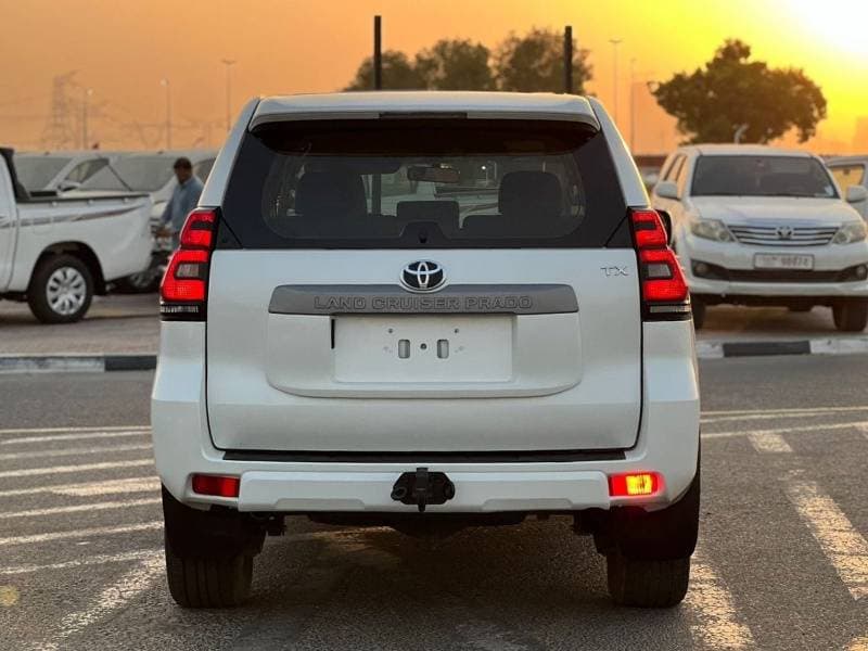2023 Toyota Prado TX L thumbnail 6