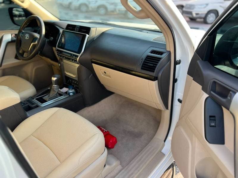 2023 Toyota Prado TX L thumbnail 7