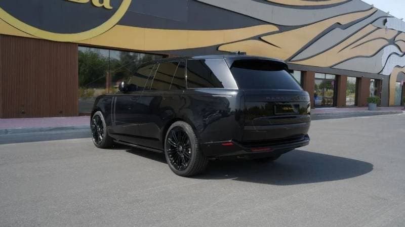 2025 Land Rover Range Rover SE P400 thumbnail 5