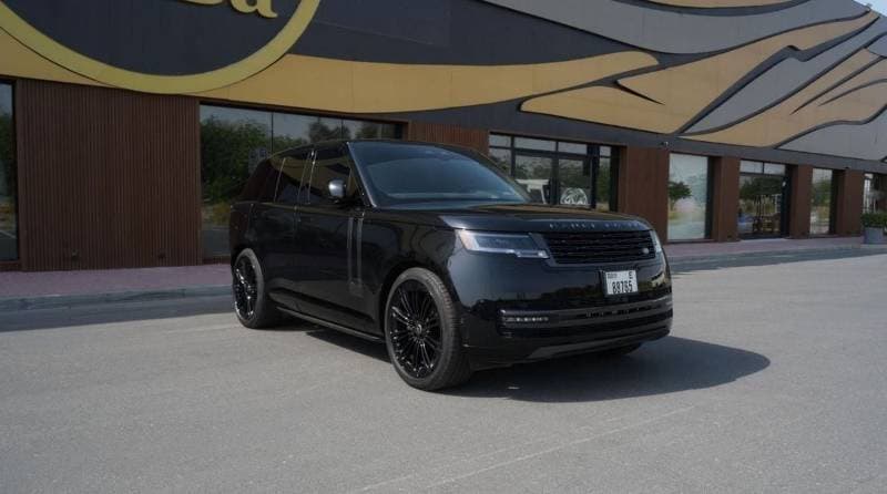 2025 Land Rover Range Rover SE P400